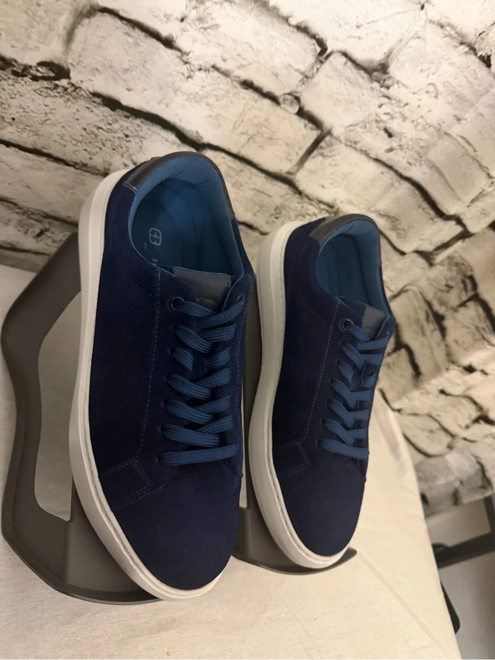 Italian Men's Navy Suede Low-Top Sneakers - G Brown